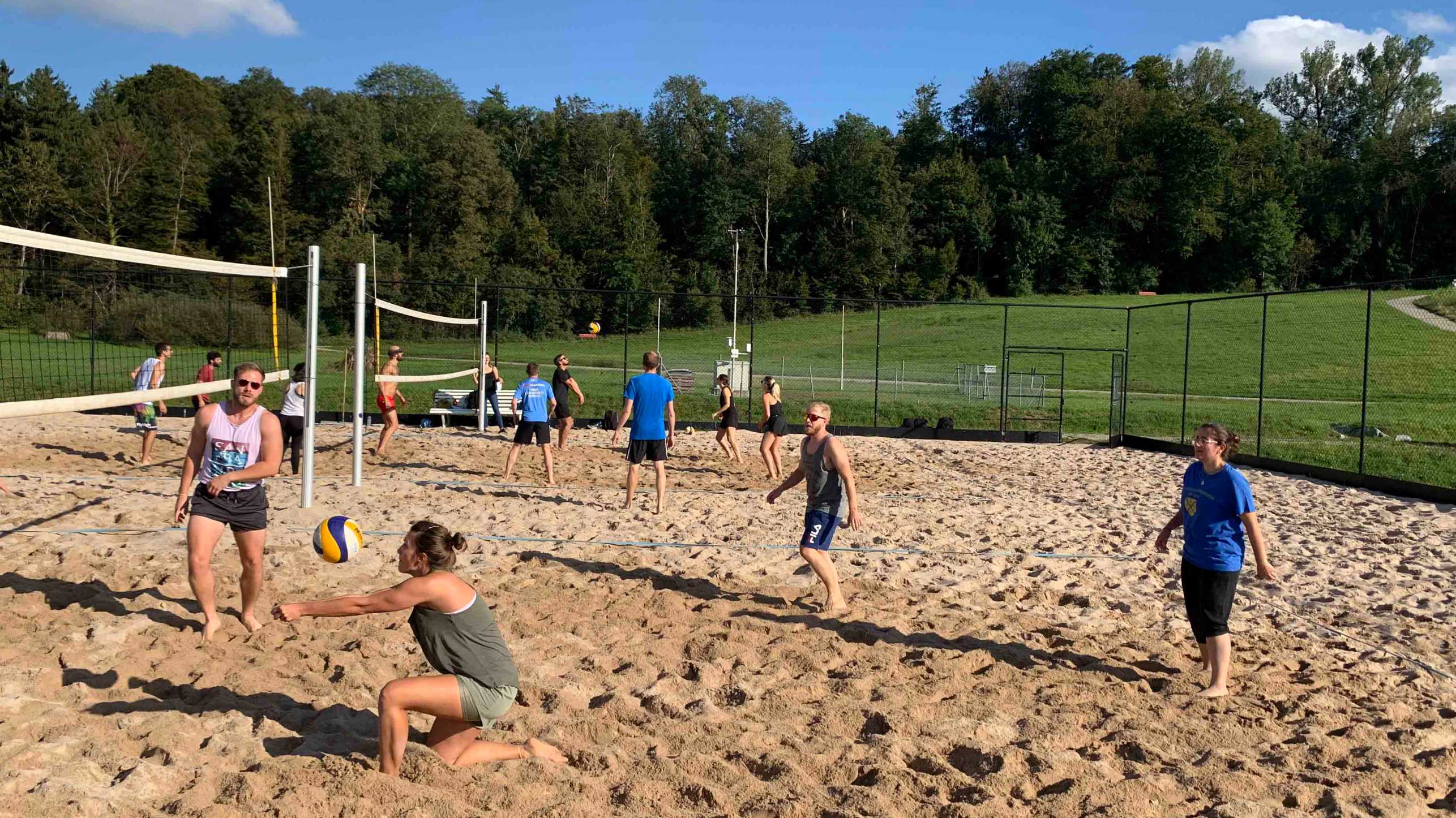 Enlarged view: volleyball_team